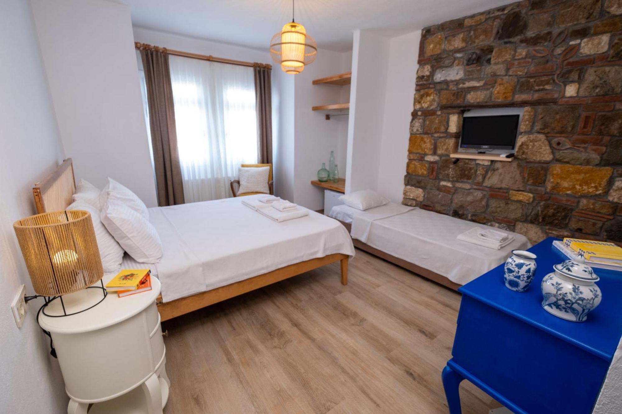 Posthane Hotel Bozcaada Esterno foto