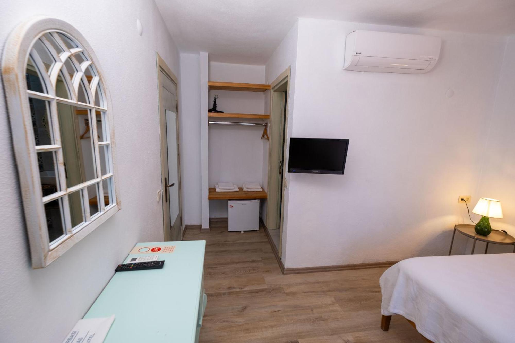 Posthane Hotel Bozcaada Esterno foto
