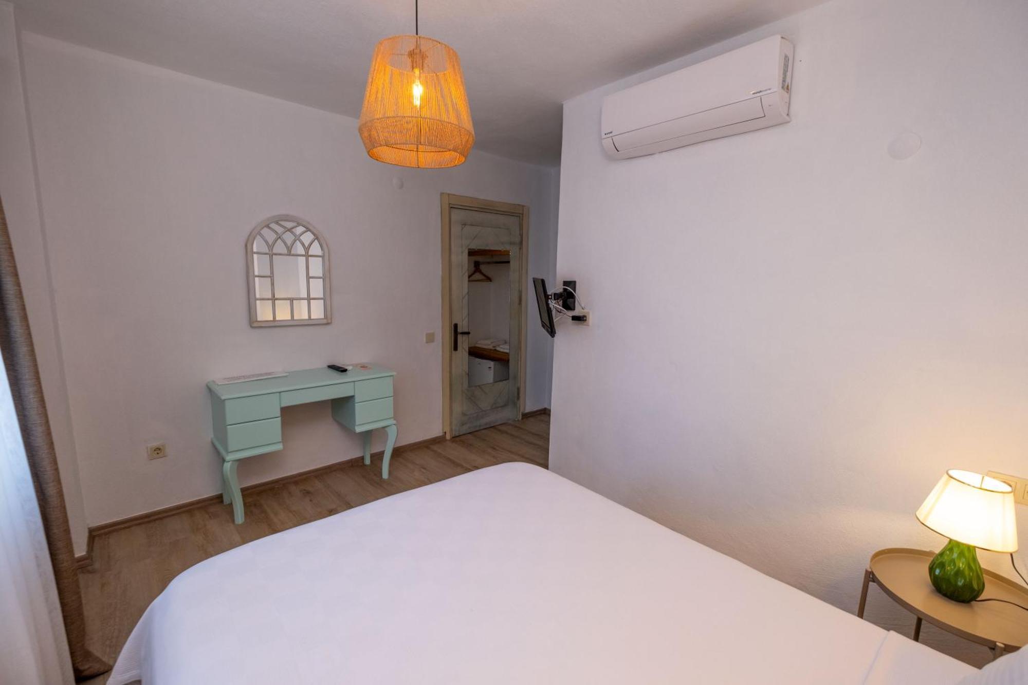 Posthane Hotel Bozcaada Esterno foto