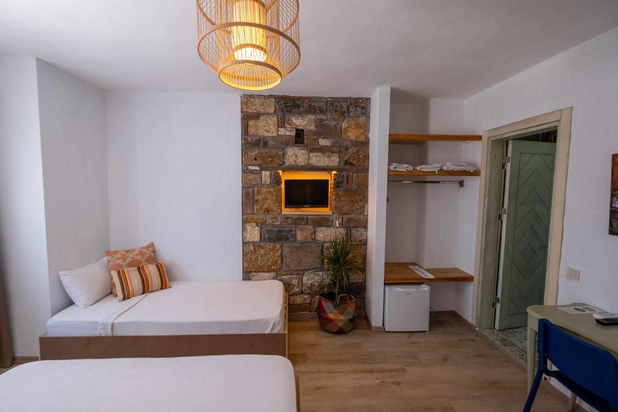 Posthane Hotel Bozcaada Esterno foto