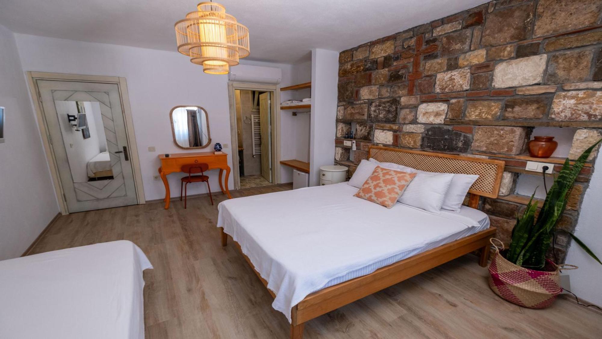 Posthane Hotel Bozcaada Esterno foto